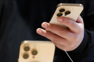Lee más sobre el artículo Casi todos los iPhones de Foxconn India se envían a EE.UU. mientras Apple busca eludir los aranceles de China