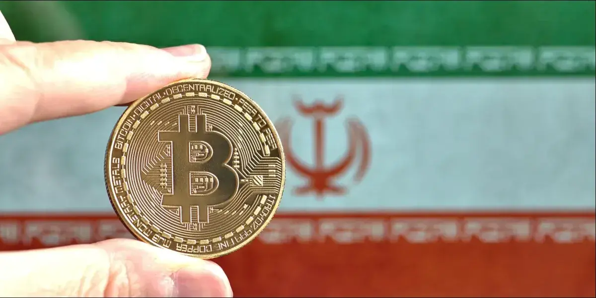 Lee más sobre el artículo Bitcoin cae brevemente por debajo de los $99.000 mientras los ataques de EE.UU. contra Irán provocan una liquidación en el mercado de criptomonedas