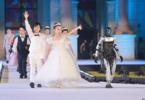 Lee más sobre el artículo Modelos de robots inteligentes debutan en una exposición en Dalian