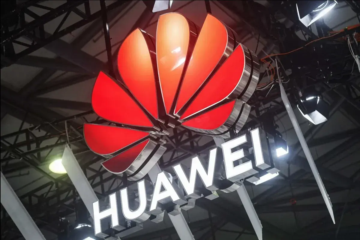 Lee más sobre el artículo Huawei defiende su papel como proveedor de infraestructura de IA y 5G en la feria comercial MWC de Shanghái