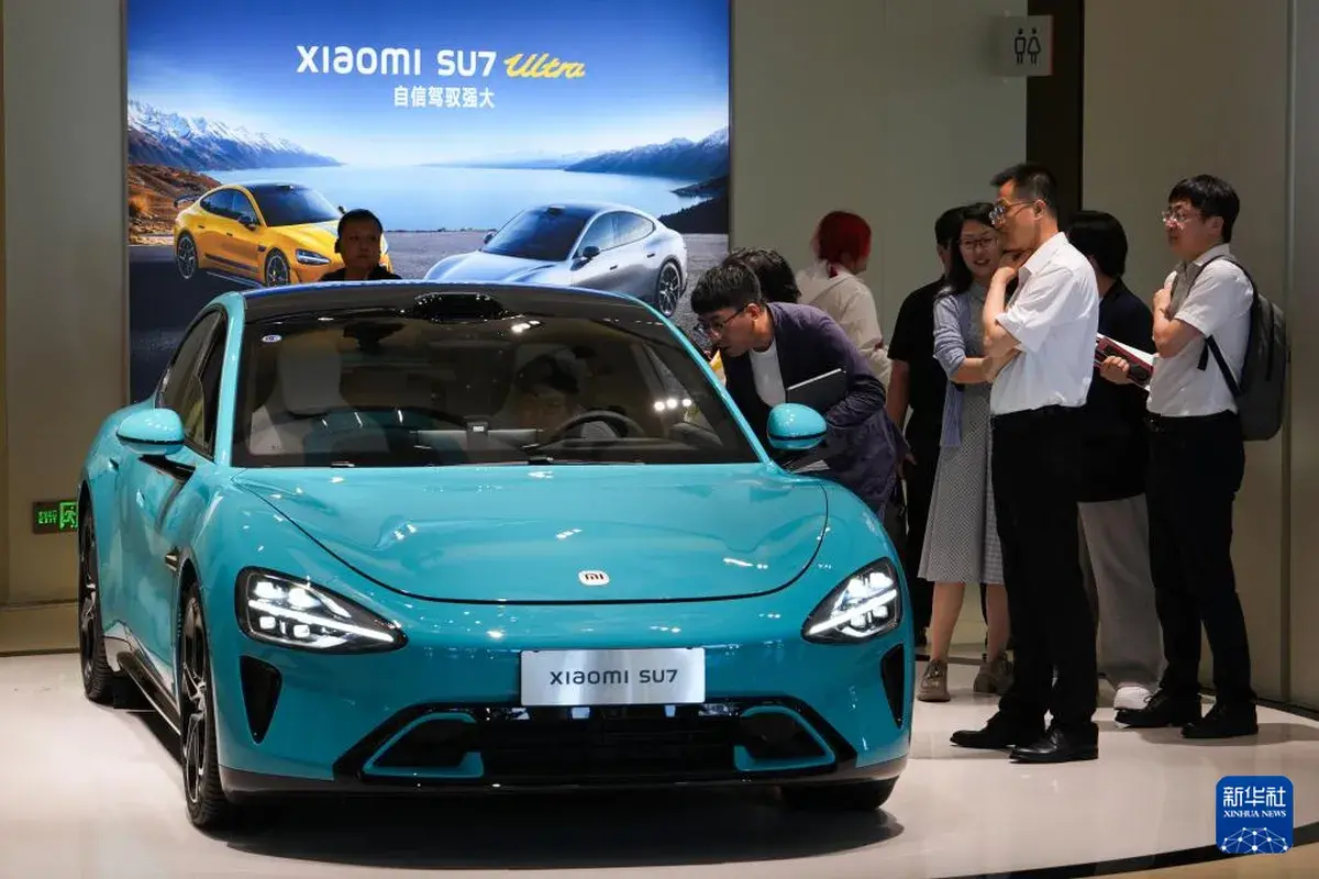 Lee más sobre el artículo Experimenta la innovación de cada segundo en la fábrica de coches de Xiaomi