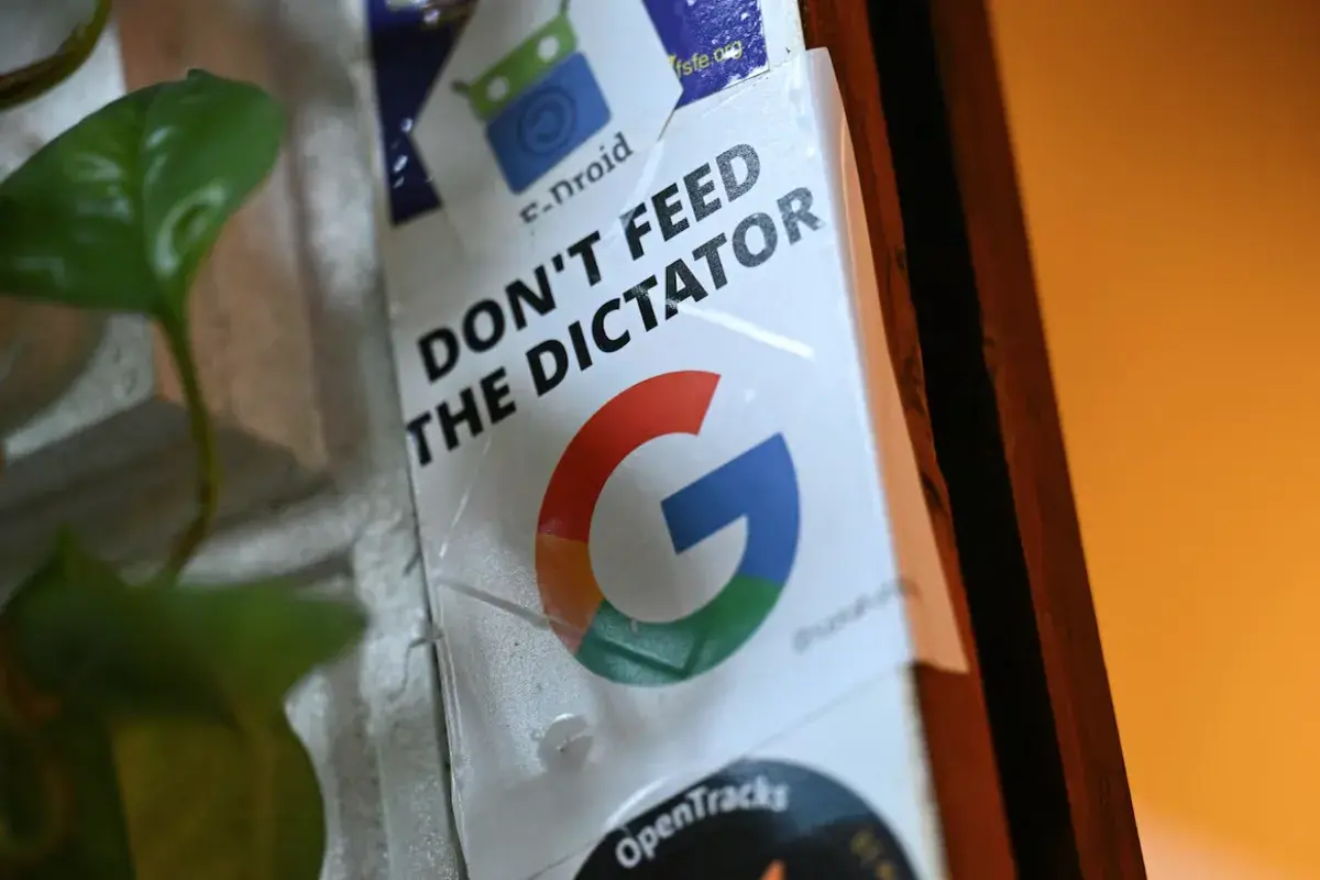 En este momento estás viendo Los europeos buscan la «soberanía digital» mientras las tecnológicas estadounidenses se adhieren a Trump
