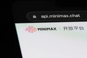 Lee más sobre el artículo Alibaba y el unicornio de inteligencia artificial MiniMax, respaldado por Tencent, apuntan a cotizar en Hong Kong, según un informe
