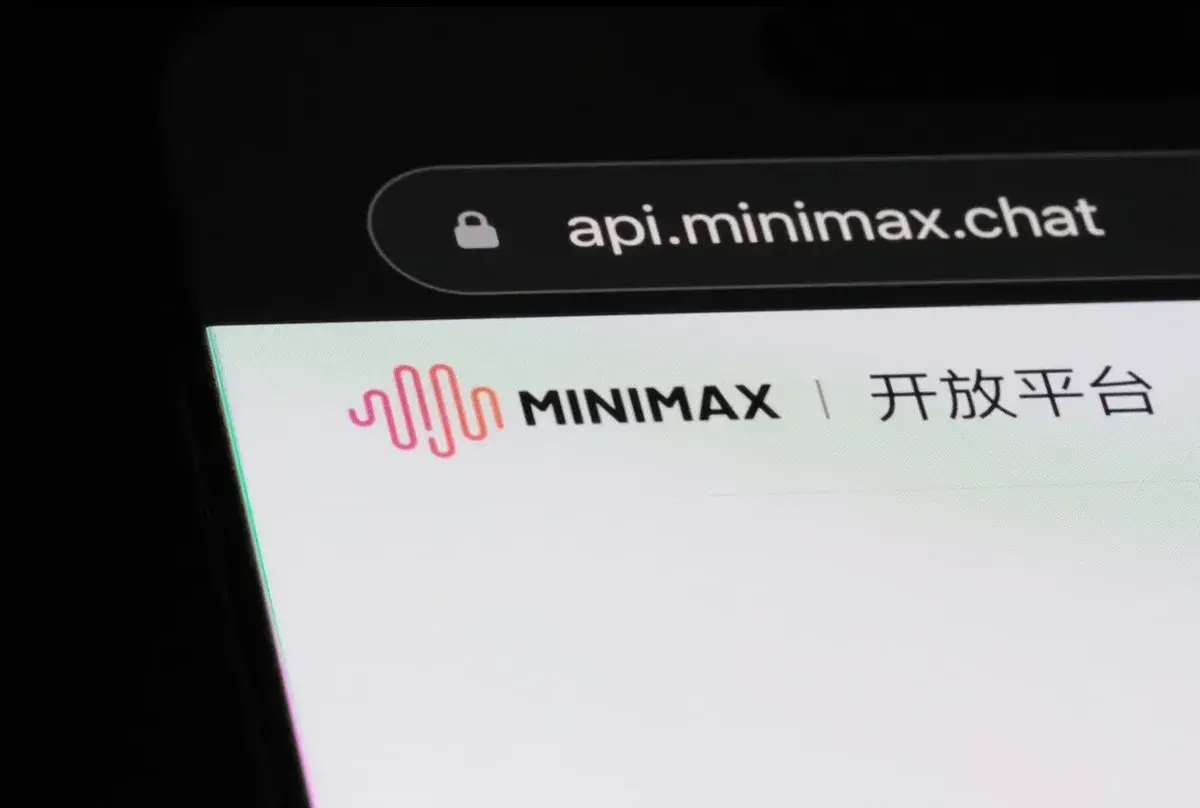 En este momento estás viendo Alibaba y el unicornio de inteligencia artificial MiniMax, respaldado por Tencent, apuntan a cotizar en Hong Kong, según un informe