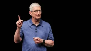 Lee más sobre el artículo Los analistas advierten que Apple necesita un nuevo CEO para sobrevivir a la carrera de alto riesgo de la IA