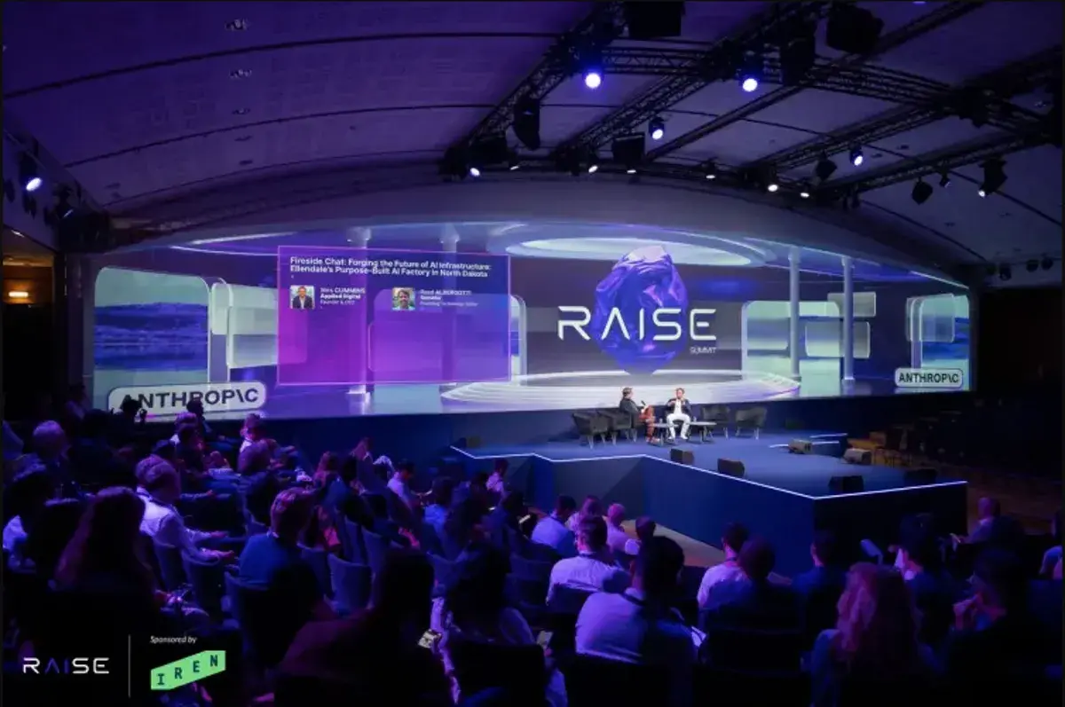 Lee más sobre el artículo Tras la huida de los fundadores de la prometedora startup francesa de inteligencia artificial, el nuevo CEO quiere estabilizar el barco y escalar como Palantir