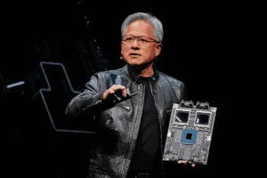 Lee más sobre el artículo Nvidia planea un chip más potente para China tras la aprobación de Trump para la exportación de H20, según fuentes