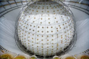 Lee más sobre el artículo JUNO, el detector de neutrinos de centelleo líquido más grande del mundo, comienza a operar en Guangdong