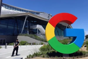 Lee más sobre el artículo Google no tendrá que vender Chrome, pero deberá compartir datos de búsqueda con la competencia: juez estadounidense