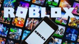 Lee más sobre el artículo Roblox anuncia videos cortos y funciones de inteligencia artificial en medio de preocupaciones por la seguridad infantil
