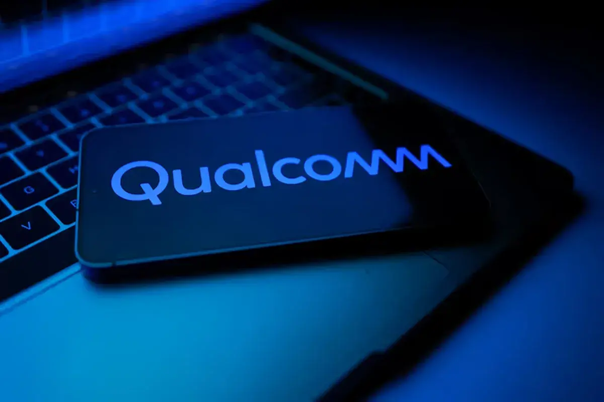 Lee más sobre el artículo Qualcomm cambia sus chips a la nueva tecnología Arm mientras se intensifica la competencia con Apple y MediaTek