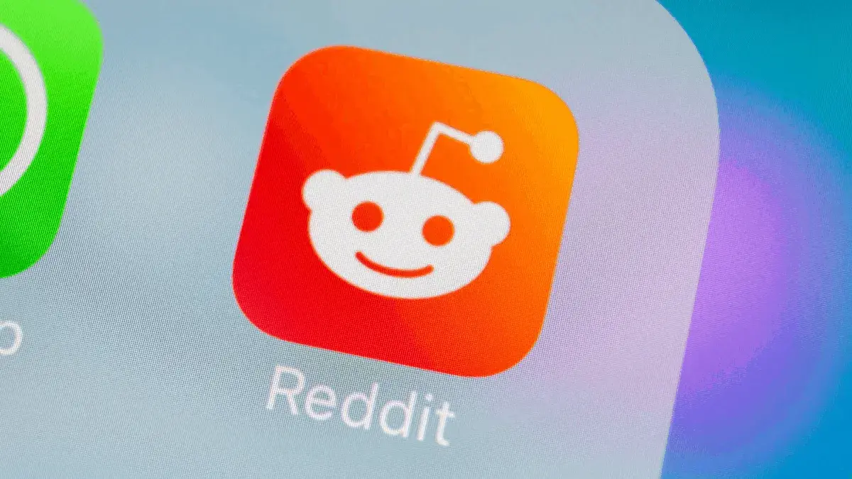 Lee más sobre el artículo Reddit a Perplexity, ¡Quiten sus sucias manos de nuestros foros!