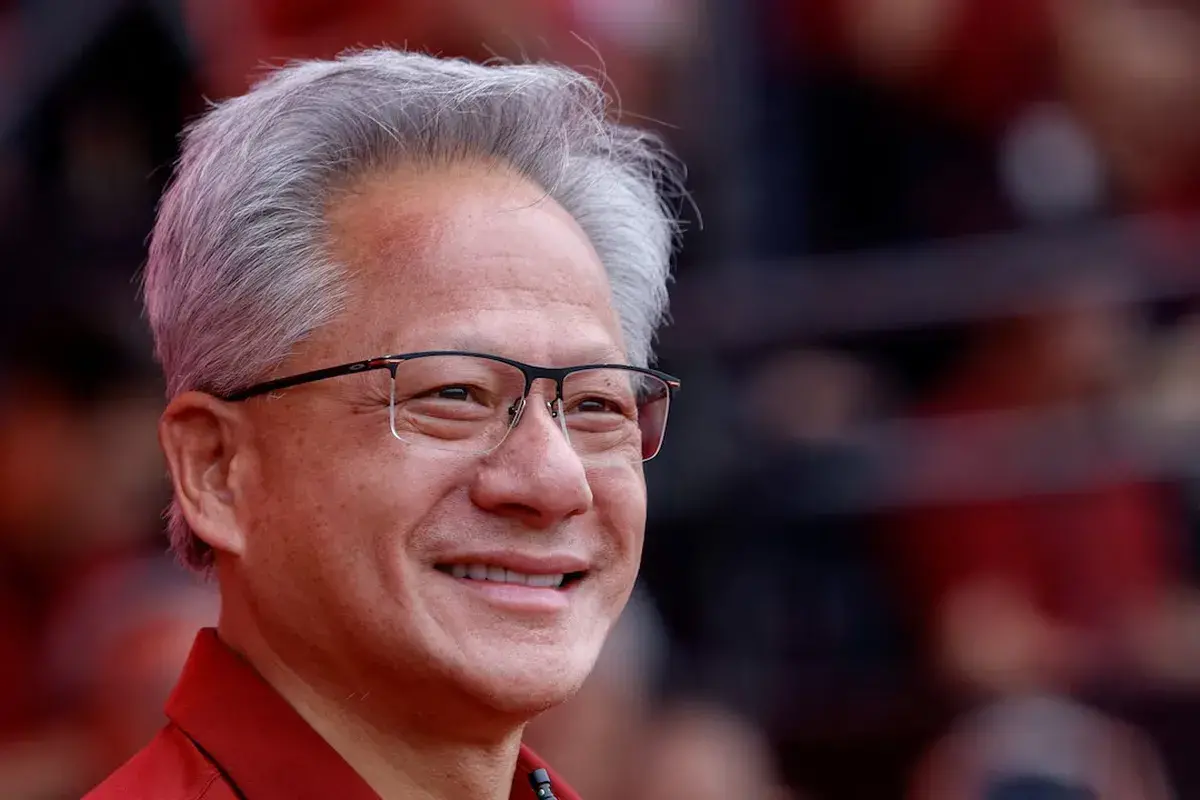 Lee más sobre el artículo El CEO de Nvidia, Huang, prevé una fuerte demanda de chips Blackwell