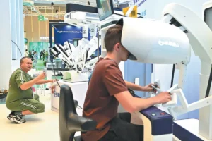 Lee más sobre el artículo Alta tecnología en exhibición en la zona de atención médica inteligente