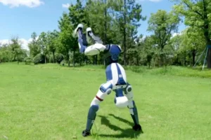 Lee más sobre el artículo La empresa china Unitree presenta una plataforma que permite a los usuarios controlar robots a través de sus teléfonos inteligentes