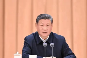 Lee más sobre el artículo Xi Jinping califica la IA de «trascendental» mientras China impulsa su estrategia de innovación, pero advierte riesgos