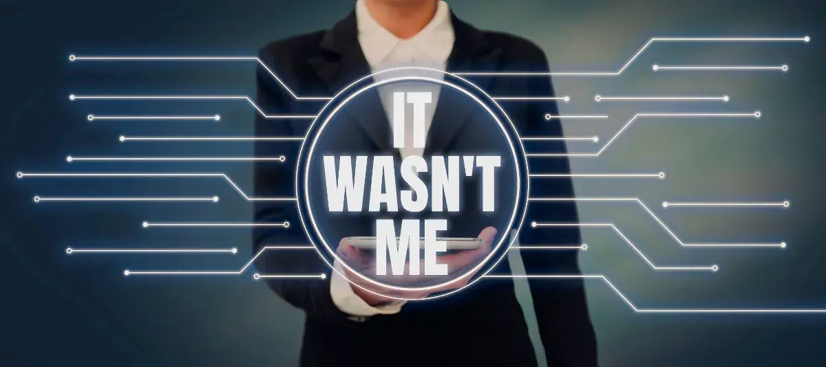 Lee más sobre el artículo Los usuarios le piden al chatbot Grok de Elon Musk que elimine la ropa de las fotos y luego le hacen «disculparse» por ello