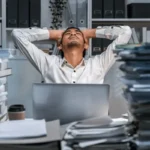 El horario 996 llega a Occidente: Las startups estadounidenses de IA adoptan el controvertido horario laboral de la tecnológica china para avanzar