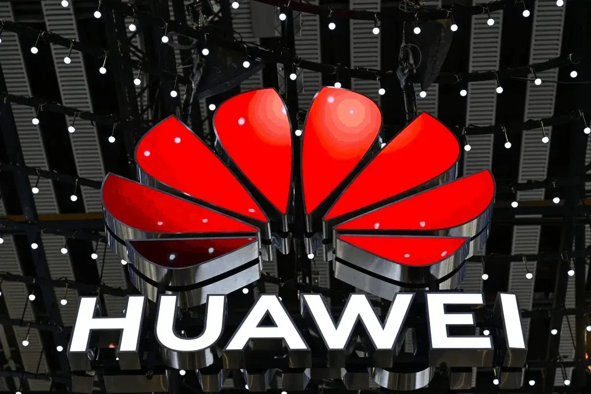 En este momento estás viendo Los ingresos de Huawei en 2025 se disparan a 127.000 millones de dólares estadounidenses mientras la empresa continúa desafiando las sanciones estadounidenses