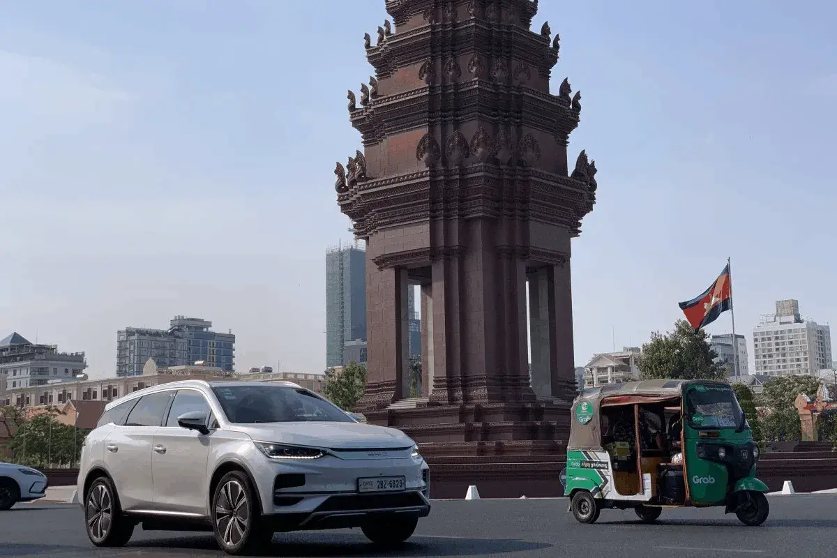 En este momento estás viendo Por qué Tesla se quedó atrás de BYD y por qué no será fácil alcanzarla