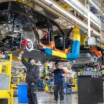 El fabricante chino de vehículos eléctricos Geely apuesta por tecnologías de mayor autonomía y carga más rápida en lugar de una nueva guerra de precios