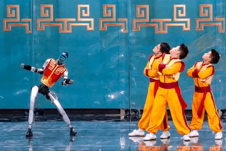 Los humanoides se popularizan con la aparición de los campeones chinos de robótica en el espectáculo de CCTV