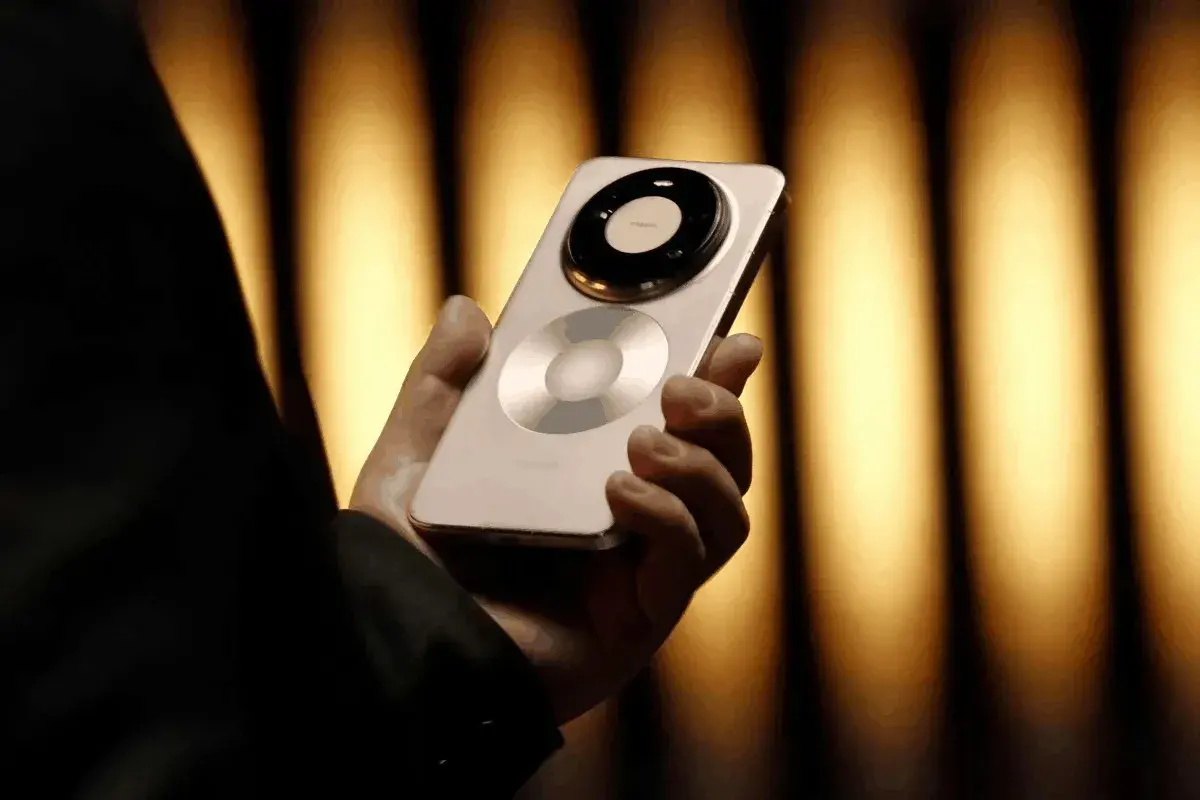 En este momento estás viendo Huawei aspira a un regreso global con el Mate 80 Pro y un nuevo smartwatch