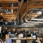 Un vistazo al interior de Physical Intelligence, la startup que construye los cerebros robóticos más populares de Silicon Valley