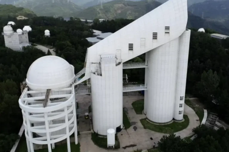 Telescopio chino de gran tamaño publica más de 30 millones de espectros para colaboradores internacionales