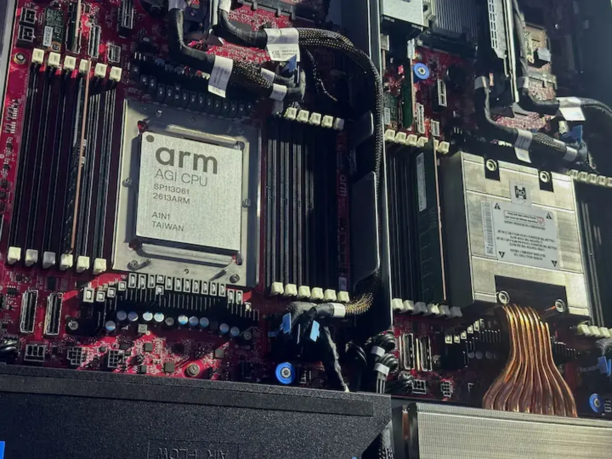 En este momento estás viendo Las acciones de Arm suben a medida que el nuevo chip de IA genera miles de millones en ingresos anuales