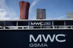 Lee más sobre el artículo MWC 2026: Fabricantes chinos de smartphones apuestan por la IA para afrontar la escasez de chips de memoria