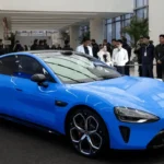 Tres fabricantes chinos de vehículos eléctricos suben los precios, pero los analistas advierten que la débil demanda podría obligarlos a revertir la decisión