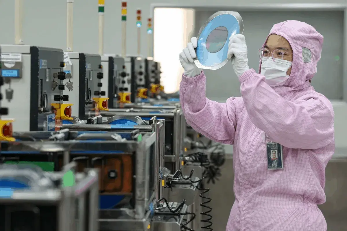 En este momento estás viendo La industria china de chips busca mayor apoyo estatal para su dominio de la IA