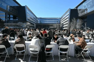 Lee más sobre el artículo En medio del frenesí por OpenClaw, el banco central de China se suma a las advertencias sobre ciberseguridad