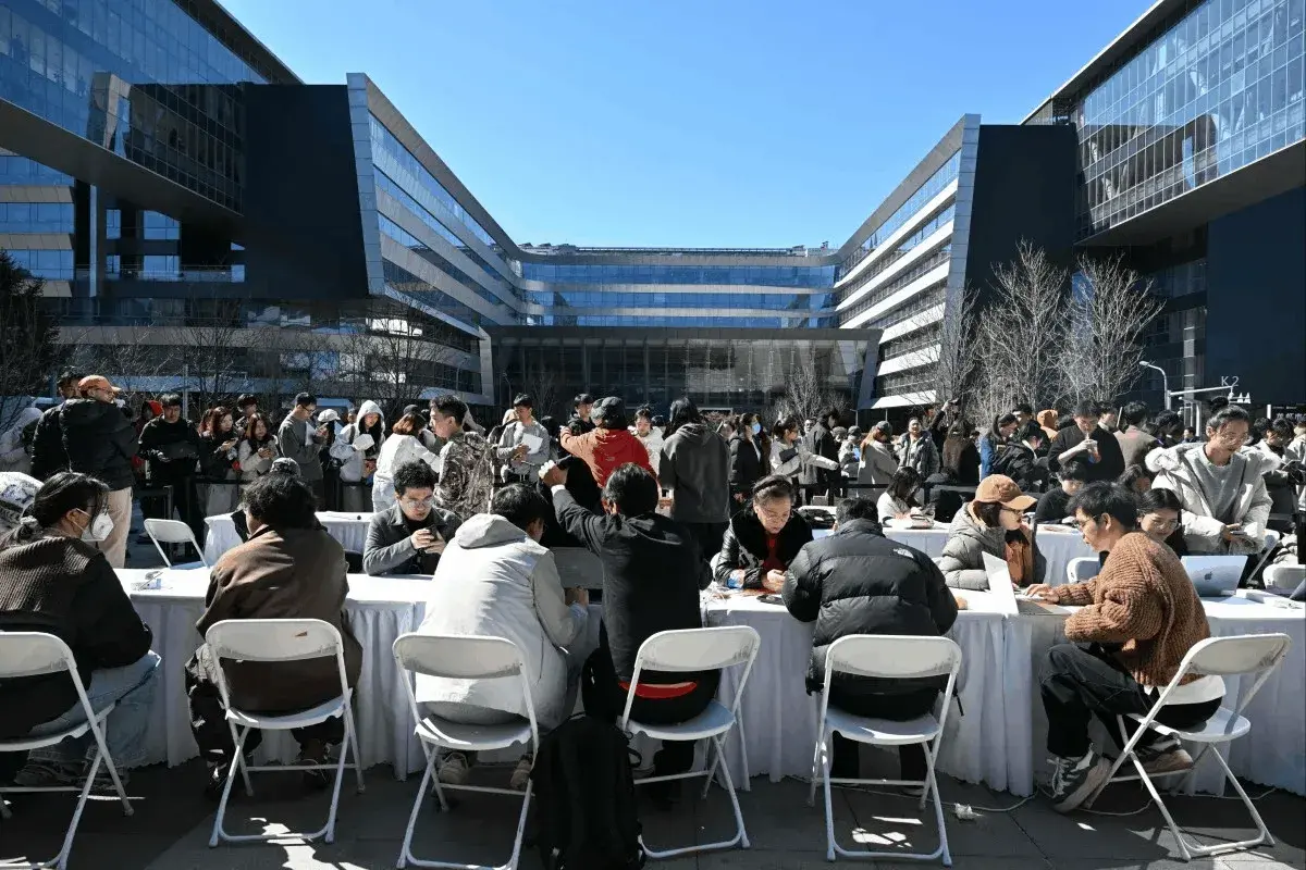 En este momento estás viendo En medio del frenesí por OpenClaw, el banco central de China se suma a las advertencias sobre ciberseguridad