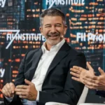 El ex director ejecutivo de Uber, Kalanick, rebautiza su última empresa, Atoms, y la expande a los sectores de minería y transporte