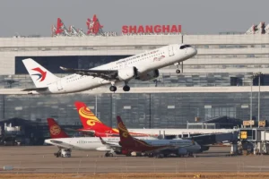 Lee más sobre el artículo Alibaba abre su aplicación Qwen a socios externos mediante una alianza con China Eastern Airlines