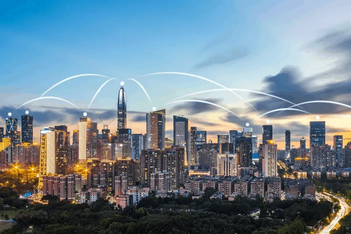 En este momento estás viendo Shenzhen activa el primer clúster de IA de China con 10.000 tarjetas y chips nacionales