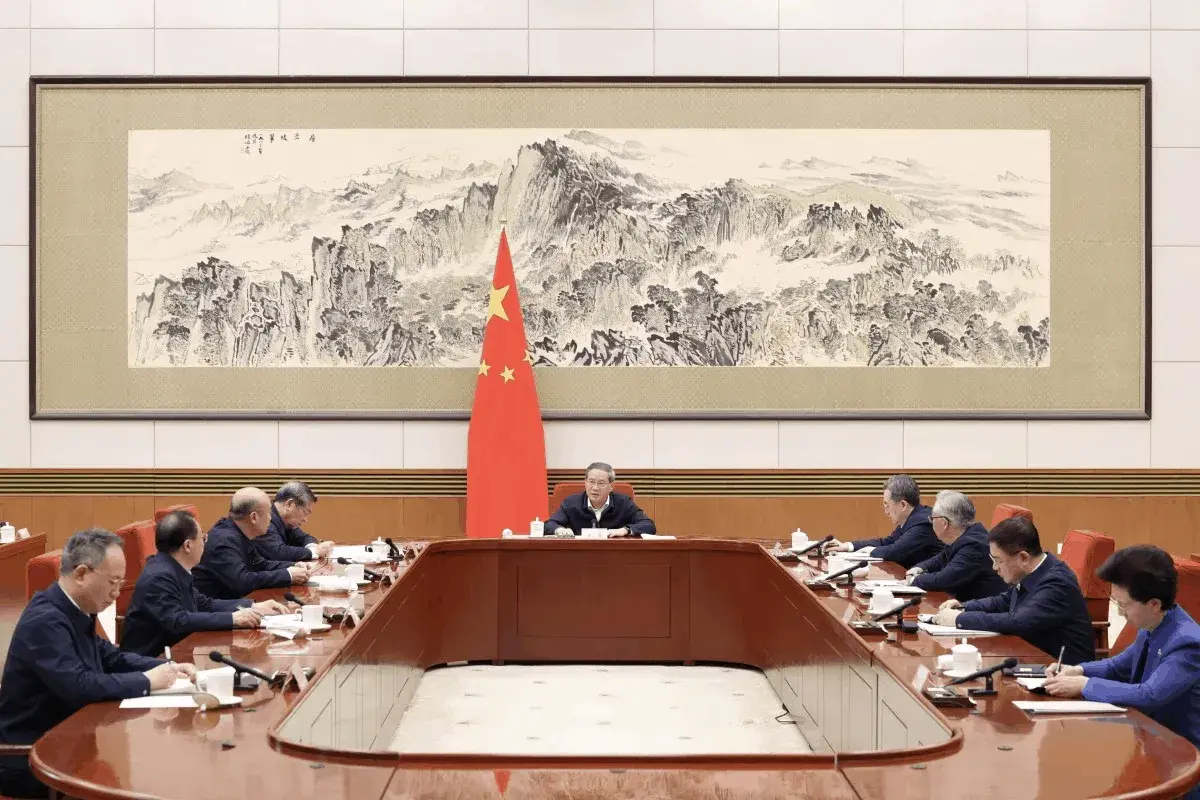 En este momento estás viendo China se enfrenta a una crisis de suministro en Oriente Medio mientras el Consejo de Estado analiza su estrategia energética