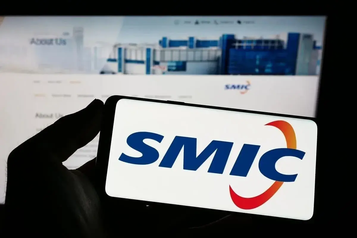 En este momento estás viendo El “pánico” ante la escasez de capacidad en chips de nodos maduros impulsa los pedidos hacia las fundiciones chinas