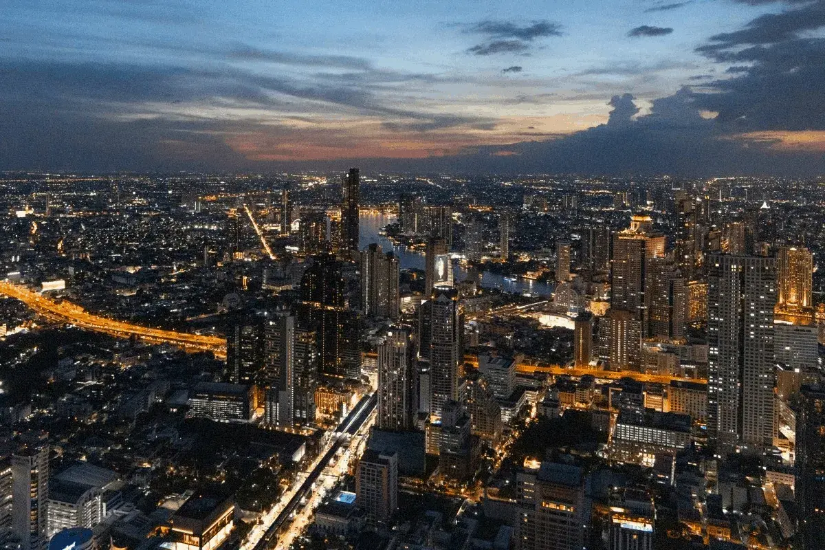 En este momento estás viendo TikTok realiza una inversión récord de 25.000 millones de dólares para expandir su infraestructura digital en Tailandia