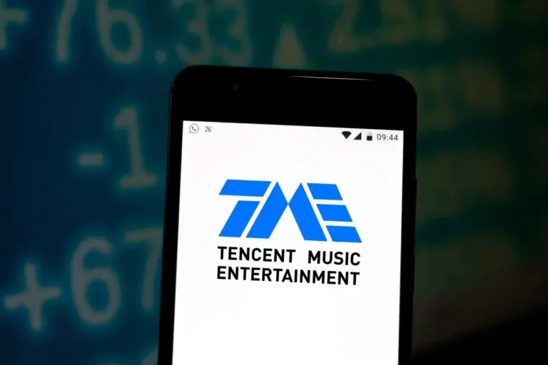 China aprueba la adquisición de Ximalaya por parte de Tencent, imponiendo estrictas prohibiciones sobre acuerdos de exclusividad y aumentos de tarifas