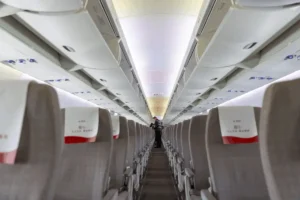 Lee más sobre el artículo La china Comac busca mejorar la experiencia de vuelo del C919 con mayor capacidad de equipaje en cabina