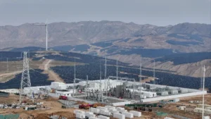 Lee más sobre el artículo La electricidad china se convierte en el «petróleo digital» que impulsa la IA global