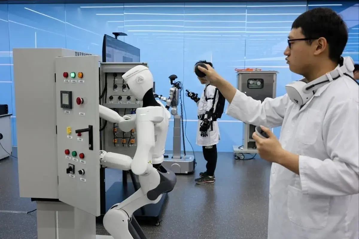 En este momento estás viendo China planea invertir miles de millones en un ejército de robots para gestionar su red eléctrica