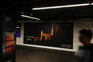 Lee más sobre el artículo Los anuncios de tecnología en el metro de Nueva York han aumentado un 50% este año