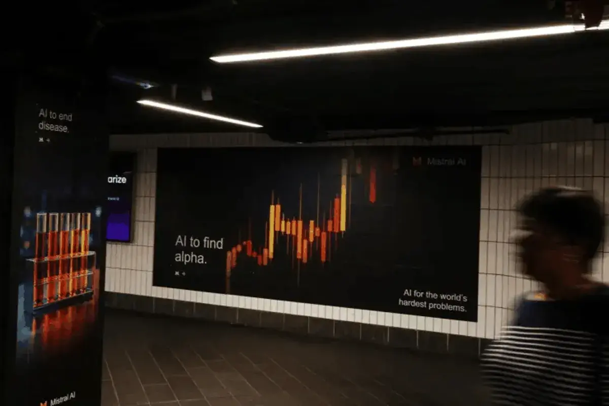 Lee más sobre el artículo Los anuncios de tecnología en el metro de Nueva York han aumentado un 50% este año