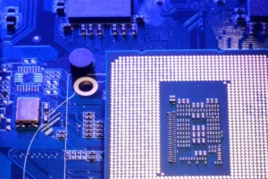 Lee más sobre el artículo La caída del mercado de chips provoca una pérdida de 1,3 billones de dólares en valor bursátil