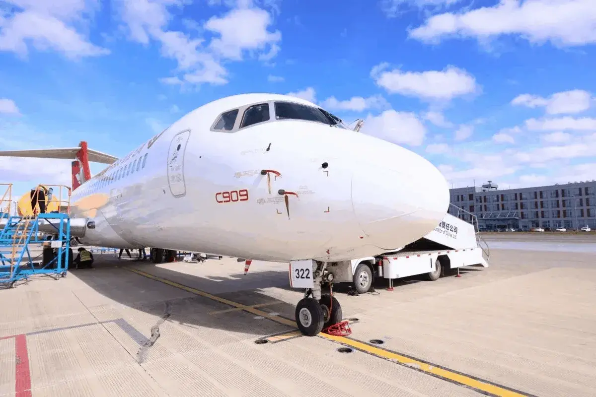En este momento estás viendo ¿Por qué el avión chino C909 se está desplegando rápidamente en Xinjiang?
