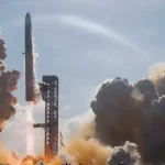 SpaceX fija un precio de 135 dólares para su exitosa salida a bolsa, desafiando las convenciones de Wall Street
